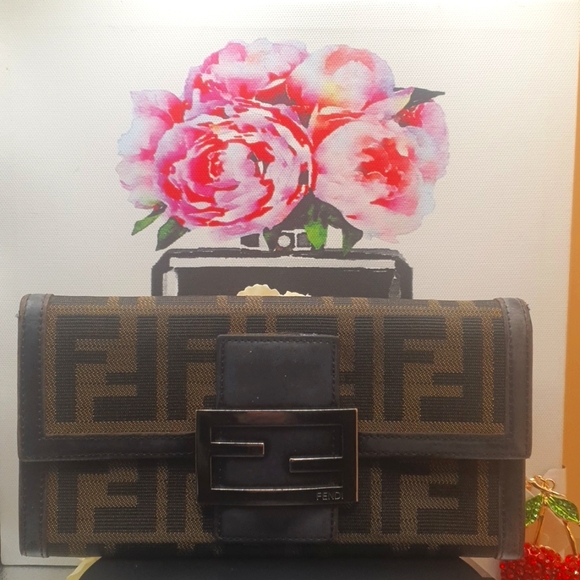 🤎💜FENDI ZUCCA  long wallet. - Picture 1 of 10